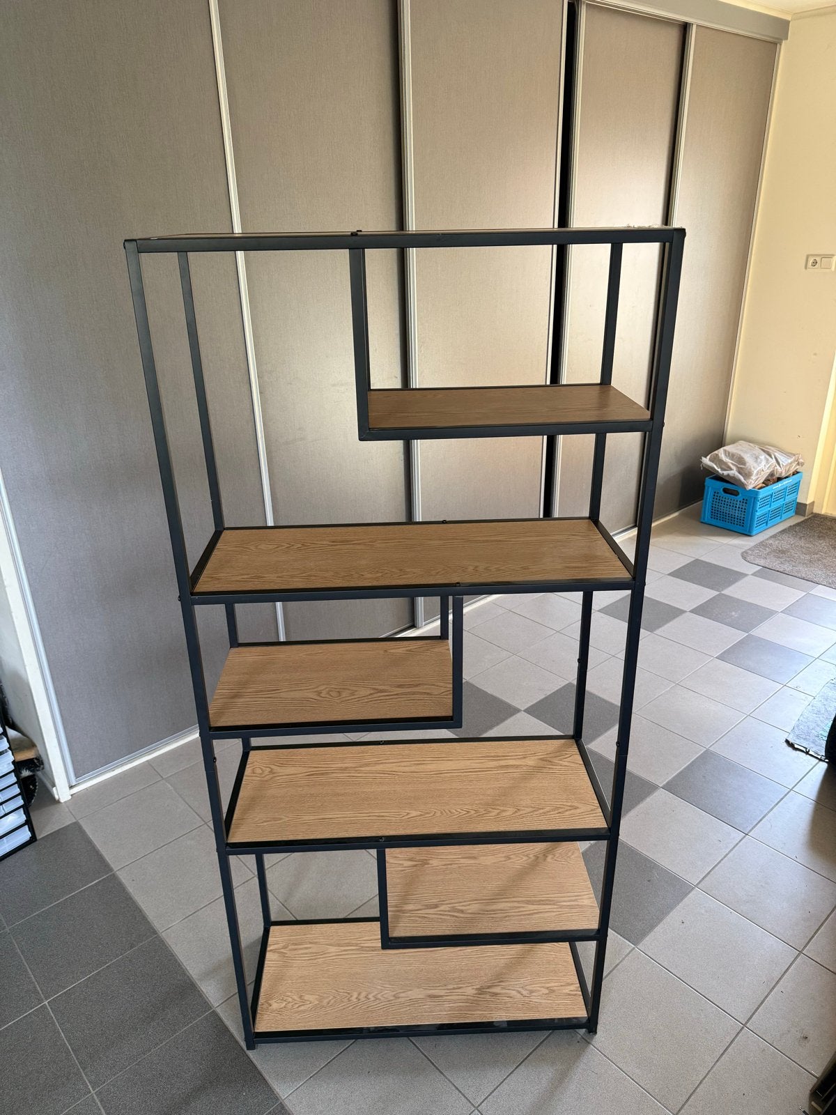 Moderne Boekenkast|wandkast|vitrinekast, Met plank(en), Zo goed als nieuw, Metaal, 150 tot 200 cm