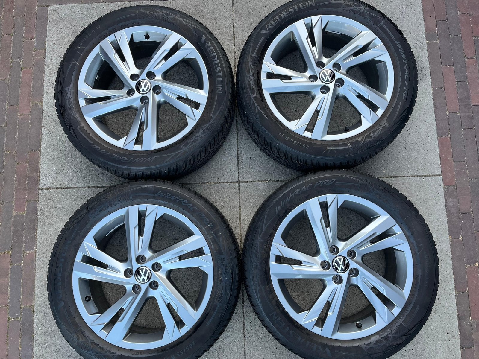 Originele VW Taiga T-Cross Polo Valencia 17 inch 5x100 2022, Auto-onderdelen, Banden en Velgen, Ophalen, Banden en Velgen, 17 inch