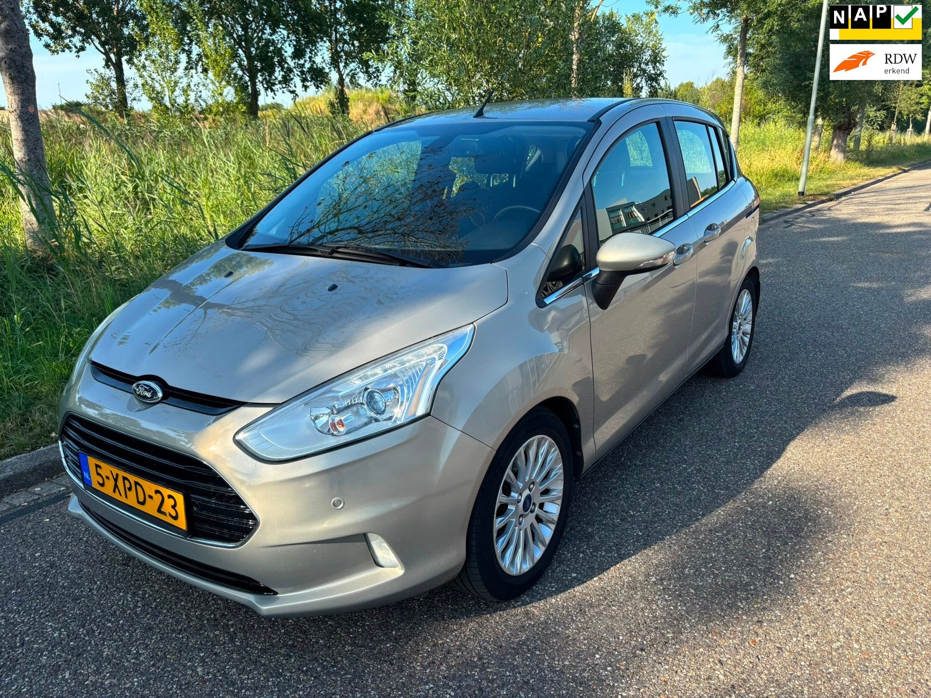 Ford B-Max 1.0 EcoBoost Titanium, Voorwielaandrijving, 101 pk, Gebruikt, 750 kg
