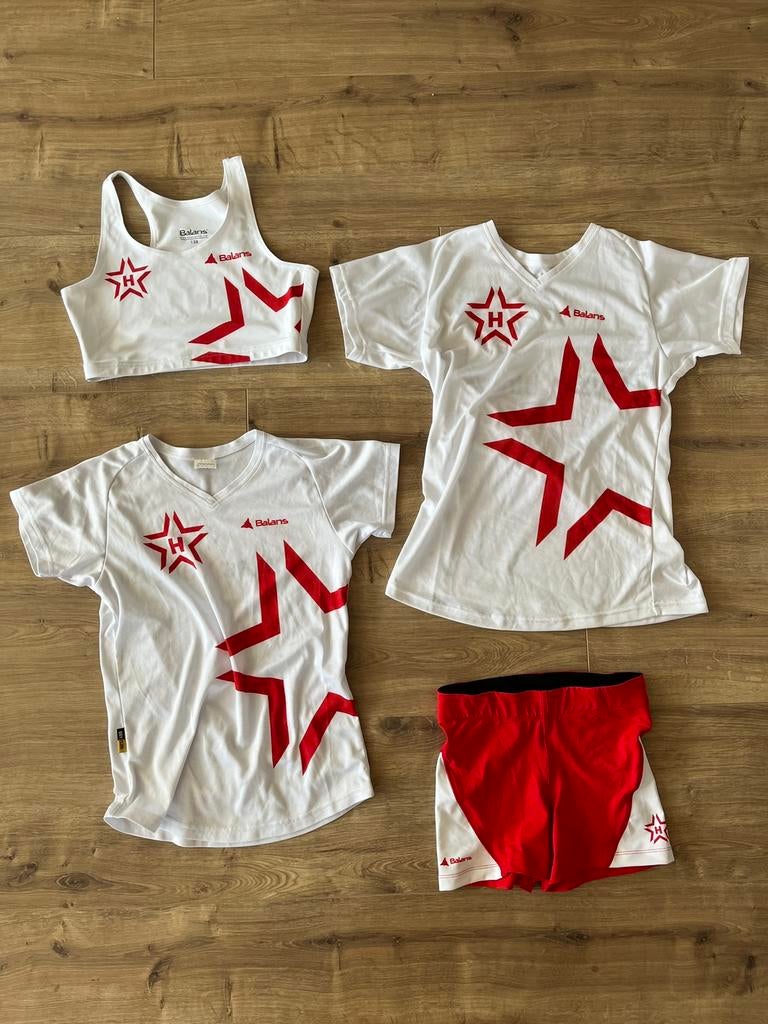 Hellas clubkleding dames atletiek - shirts, short, topje, Ophalen, Zo goed als nieuw, Kleding, Overige merken