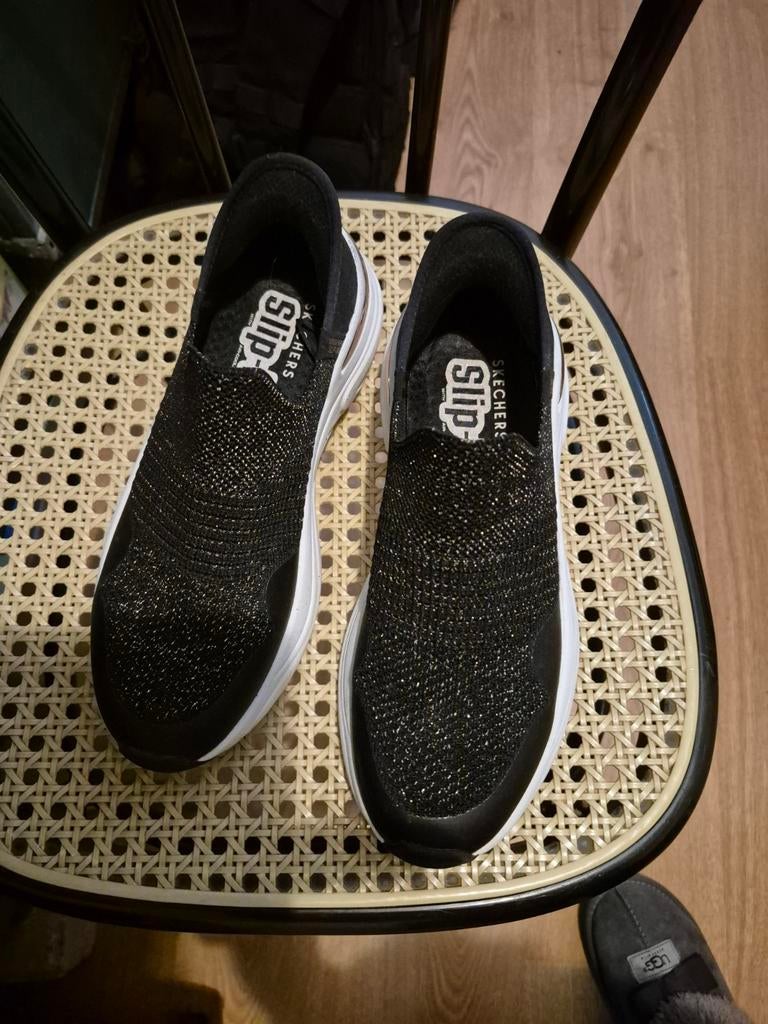Skechers Slip-ins - Comfortabele instappers mt 36, Skechers, Ophalen of Verzenden, Zwart, Instappers