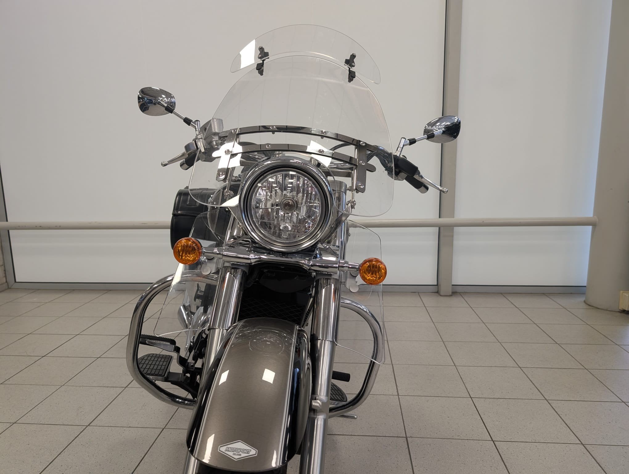 Suzuki VL 800 (bj 2013), Lange Dreef 12
4131 NH  VIANEN, NL, Chopper, Bedrijf, Nimag Suzuki B.V.