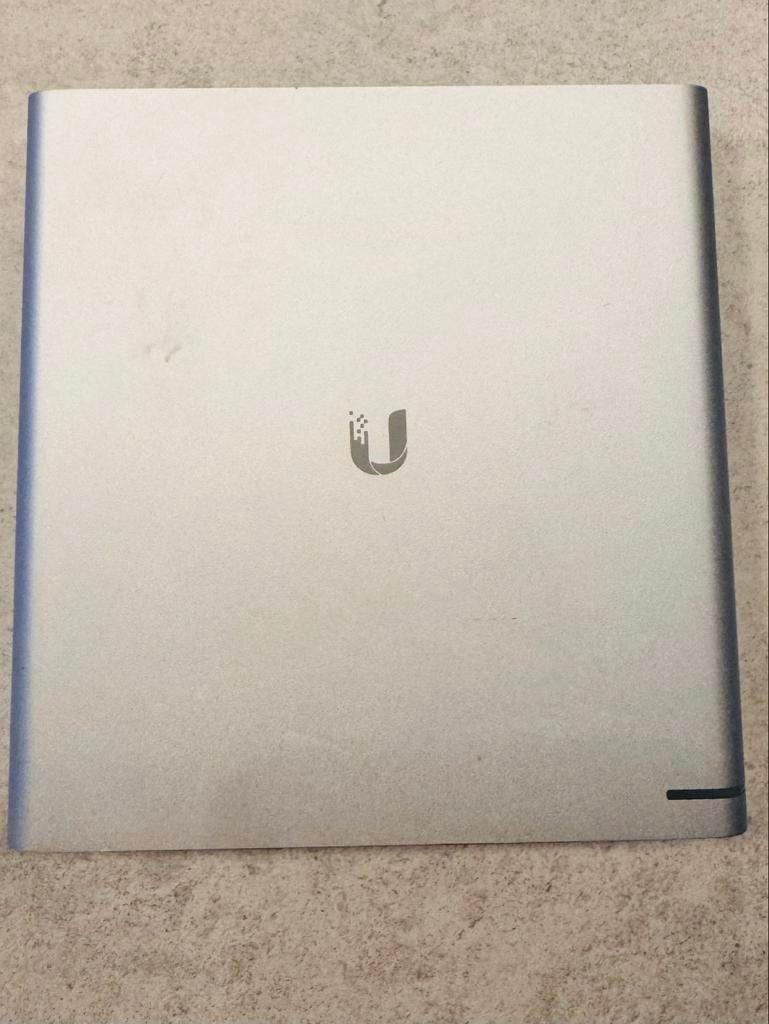 Ubiquity UniFi Cloud Key Gen2 Plus (UCK G2 PLUS), Intern, Console, SSD, Ophalen of Verzenden