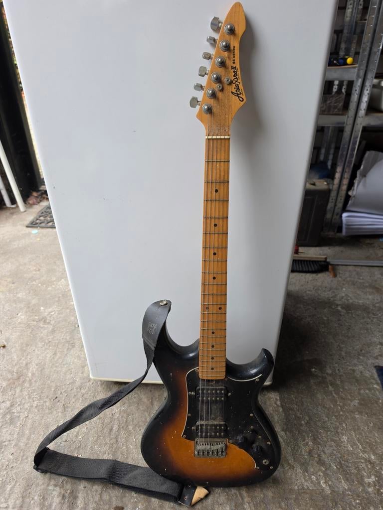 Aria vintage gitaar, Muziek en Instrumenten, Ophalen of Verzenden, Gebruikt, Solid body, Overige merken