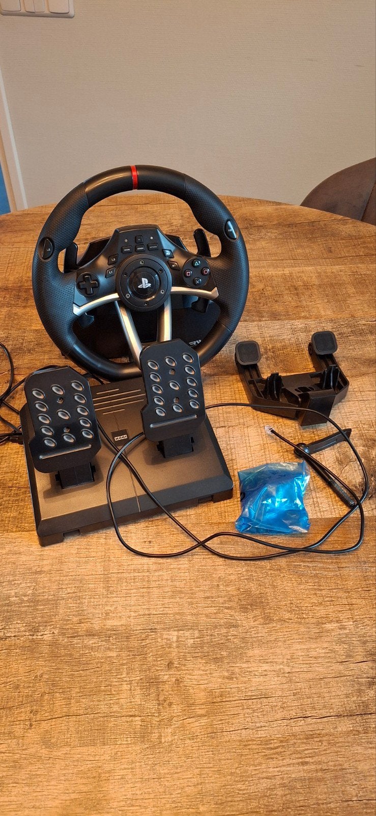 Hori Racing Wheel Apex voor PS4/PS3/PC, Spelcomputers en Games, Ophalen of Verzenden, Zo goed als nieuw, Stuur of Pedalen, PlayStation 3
