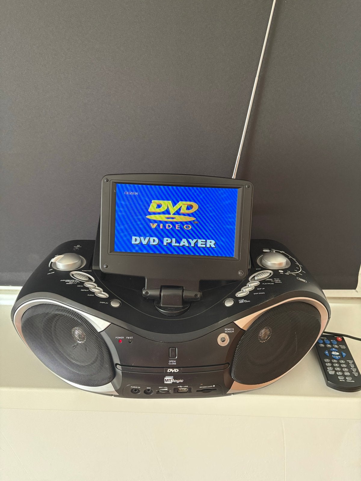 MT Logic CDDVD-600 Draagbare DVD Speler met Scherm, Draagbaar, Zo goed als nieuw, Ophalen, Overige merken