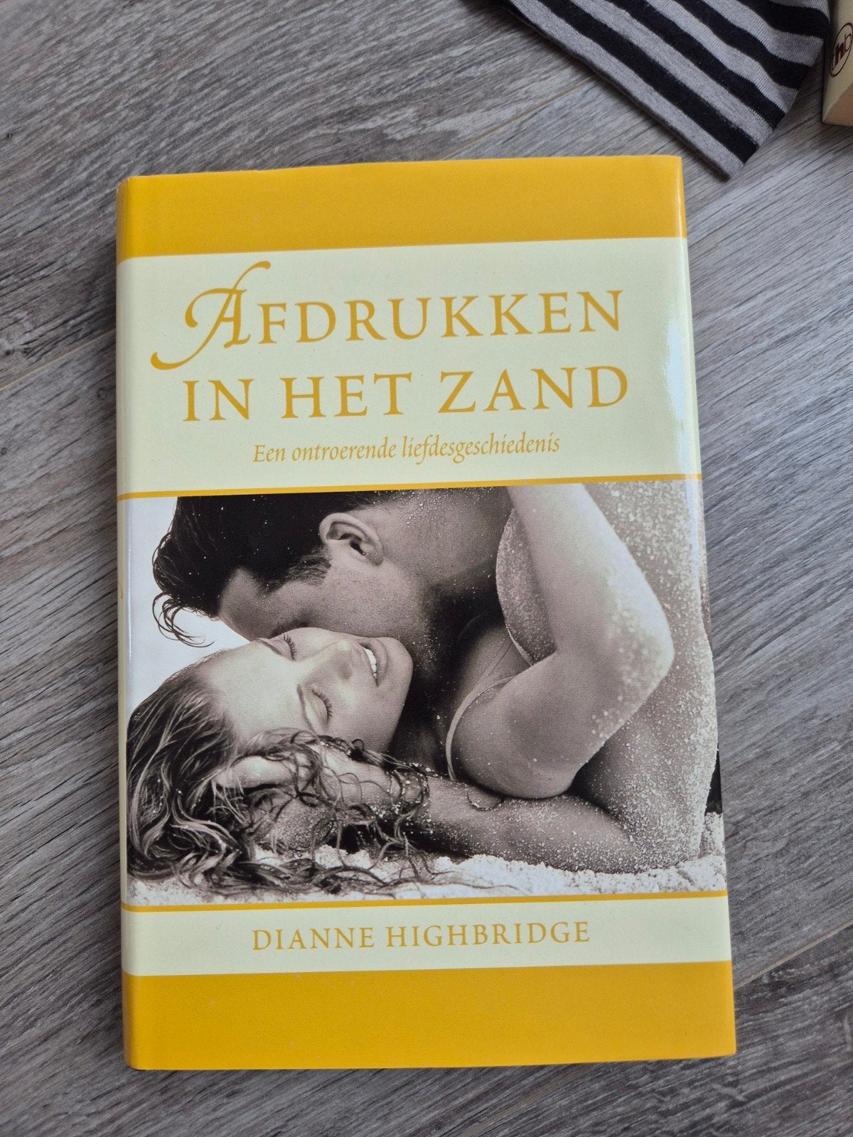 Afrukken in het Zand - Een ontroerende liefdesgeschiedenis, Boeken, Ophalen of Verzenden, Nieuw, Dianne Highbridge, Nederland