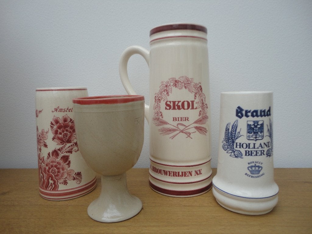 4 aardewerk bierpullen van verschillende biermerken, Verzamelen, Biermerken, Ophalen of Verzenden, Zo goed als nieuw, Pul(len)