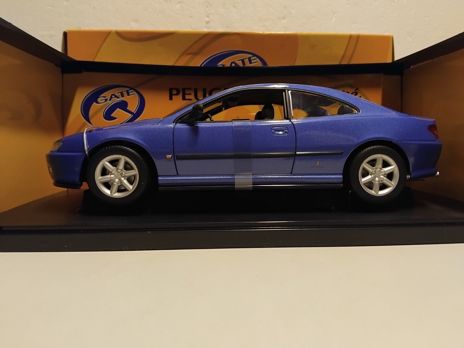 Peugeot 406 Coupe blauw Gate metal 1:18 KRD, Hobby en Vrije tijd, Modelauto's | 1:18, Ophalen of Verzenden, Zo goed als nieuw