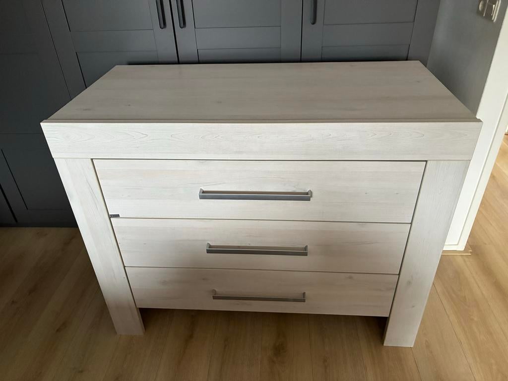 Commode whitewash, Ophalen