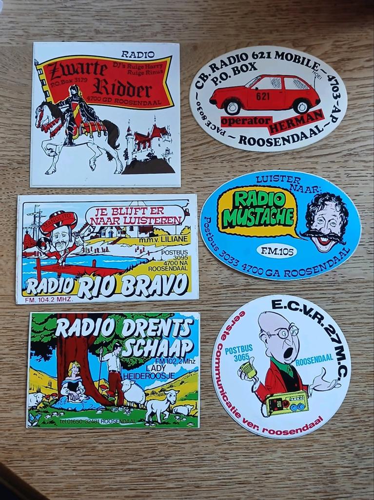 Stickers piraat amateurzender Radio uit ROOSENDAAL, Ophalen of Verzenden