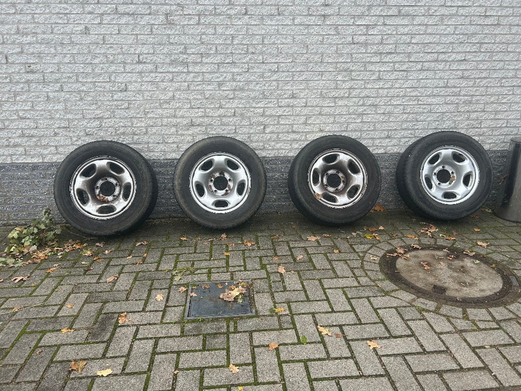 16 inch Suzuki Grand Vitara banden met velg (Continental)), Ophalen, Gebruikt, 16 inch, Banden en Velgen