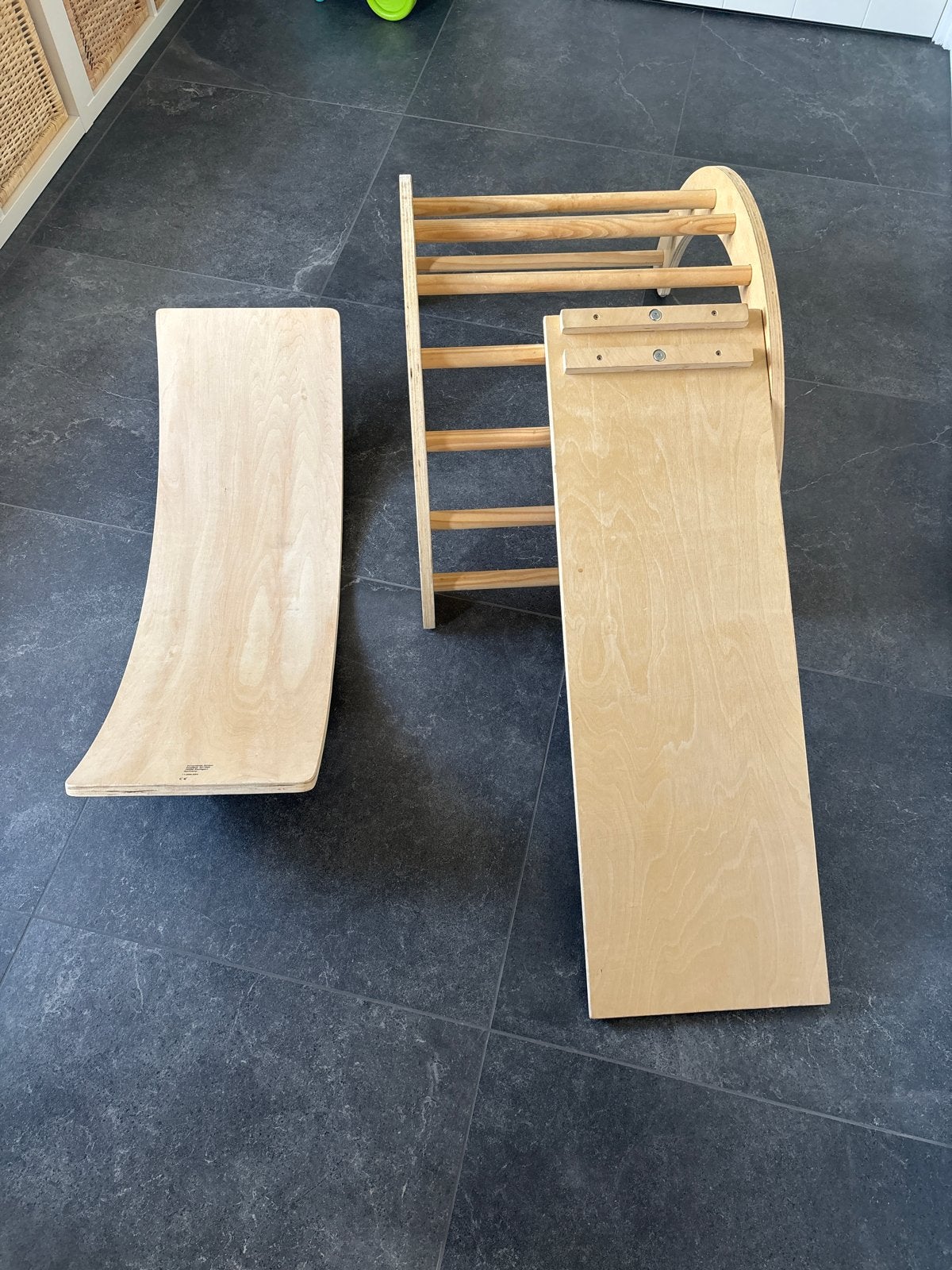 Balanceboard en klimrek met glijbaan, Kinderen en Baby's, Speelgoed | Buiten | Speeltoestellen, Ophalen, Zo goed als nieuw, Glijbaan