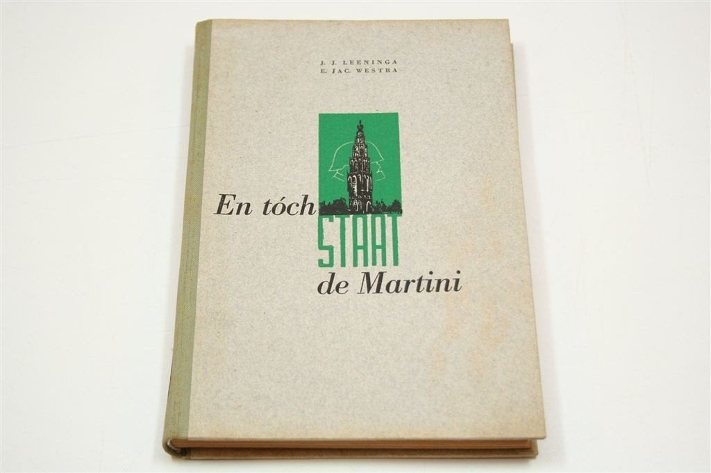 En Tóch Staat de Martini — Groningen, WOII Duits Bewind 1946, Boeken, Ophalen of Verzenden, Gelezen