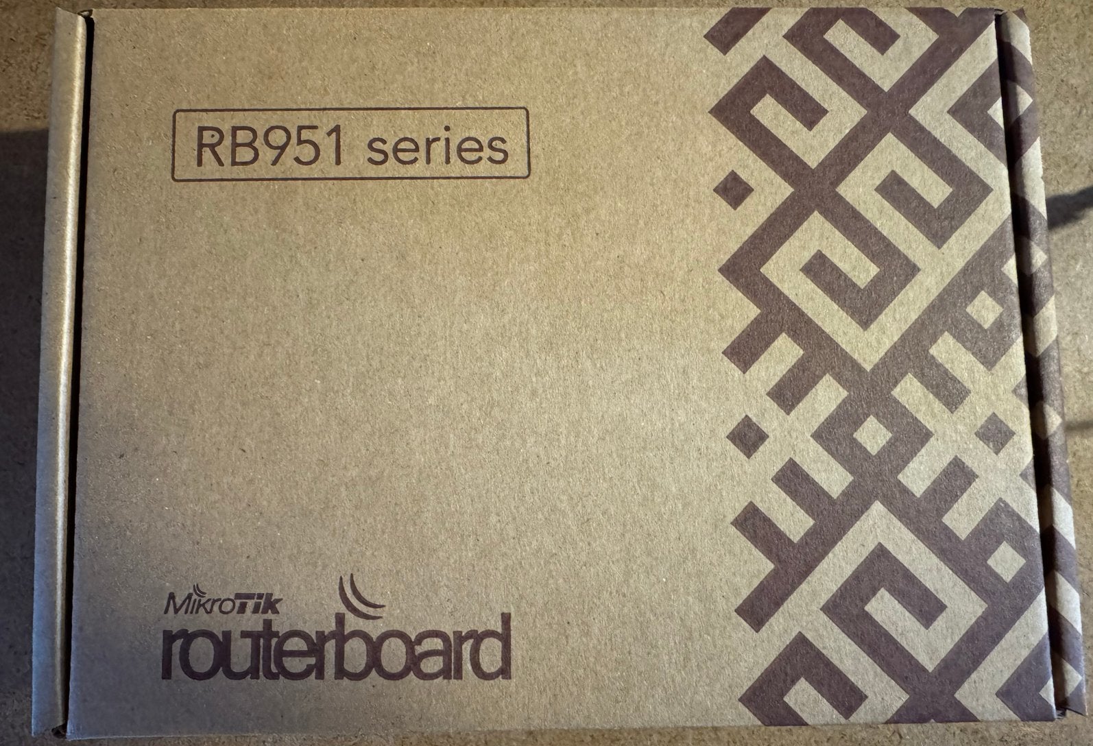 MikroTik RouterBoard RB951G-2HnD Router Nieuw, Computers en Software, Routers en Modems, Ophalen, Nieuw, Router