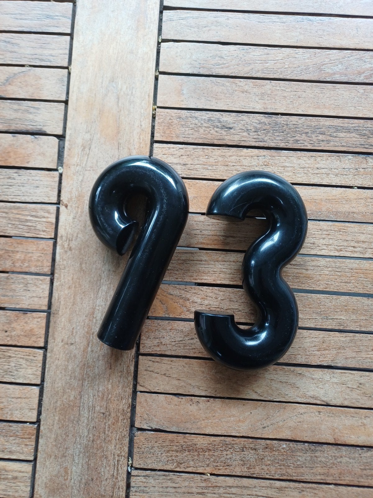 Zwarte huisnummers 3, 6, 9 (per stuk), Zwart, Kunststof, Ophalen of Verzenden, Zo goed als nieuw