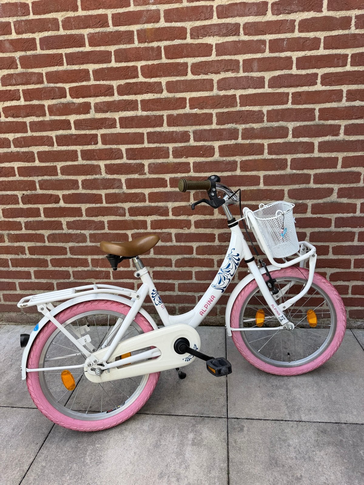 Alpina Club Meisjesfiets 16 inch - Wit/Roze, Ophalen, Zo goed als nieuw, Terugtraprem, 16 tot 20 inch