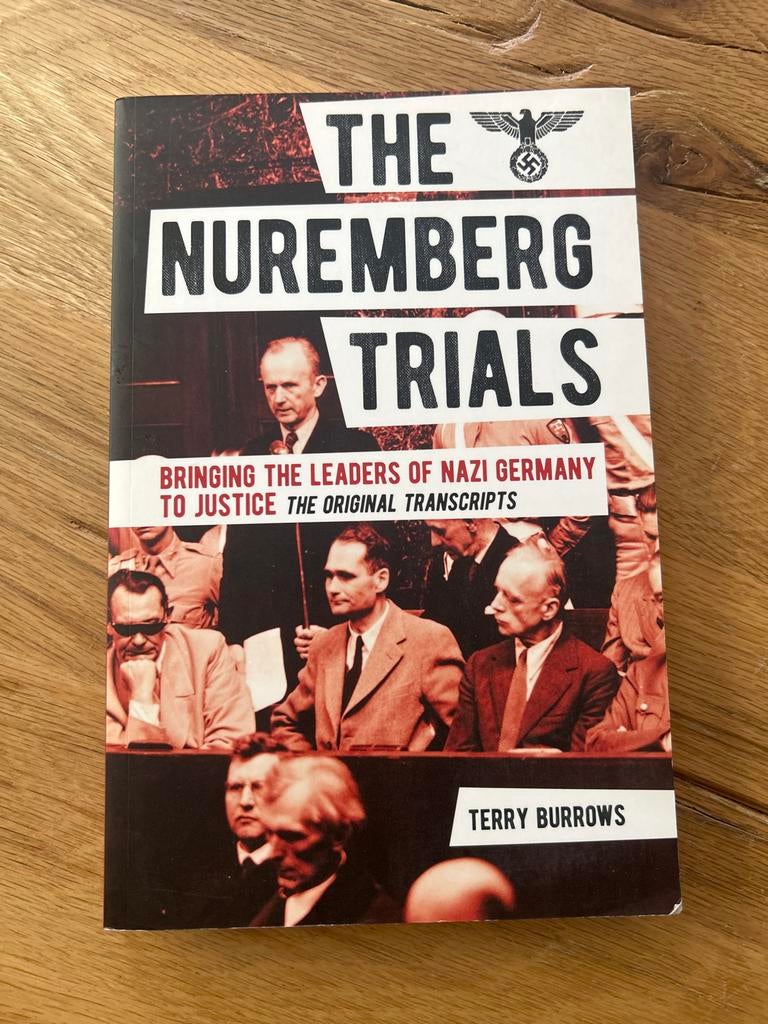 The Nuremberg trails -- Terry Burrows neurenberg  proces, Boeken, Ophalen of Verzenden, Tweede Wereldoorlog, Zo goed als nieuw