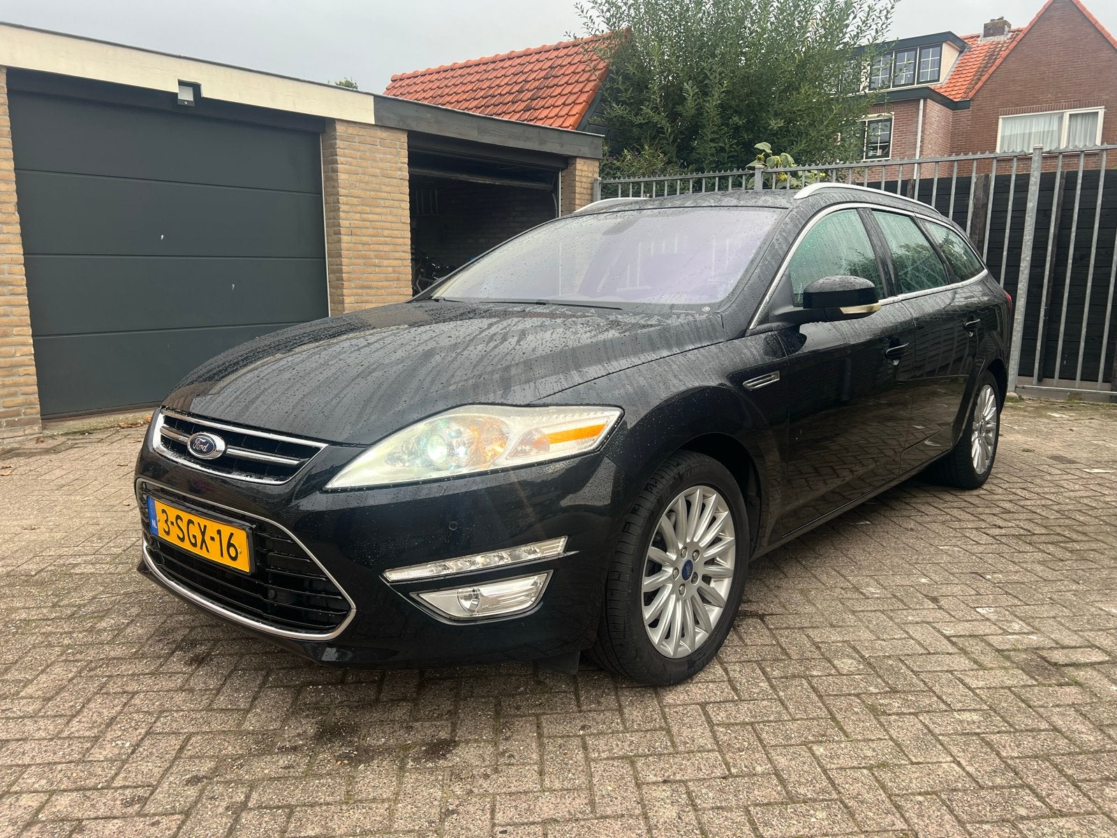 Ford Mondeo 1.6 16V Scti 118KW Wagon 2013 Zwart, Auto's, Voorwielaandrijving, 1596 cc, 4 cilinders, Mondeo