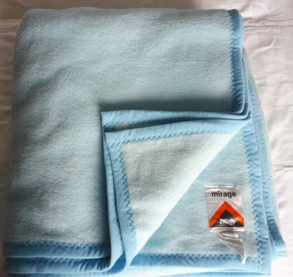 Mooie warme deken Mirage Manta 220 x 240 cm plaid kleed, Ophalen, Zo goed als nieuw