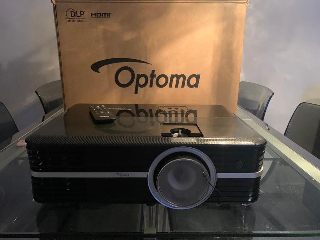 Optoma UHD51 4K/3840*2160/Wifi/Topmachine/3D brillen, Audio, Tv en Foto, Beamers, Ophalen of Verzenden, Zo goed als nieuw, Overige technologieën