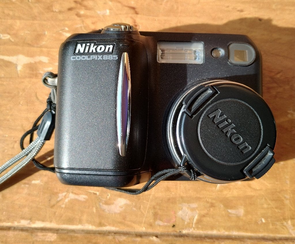 Nikon Coolpix 885 digitale camera, tasje, CompactFlash card, Gebruikt, Ophalen of Verzenden, Compactcamera, Nikon