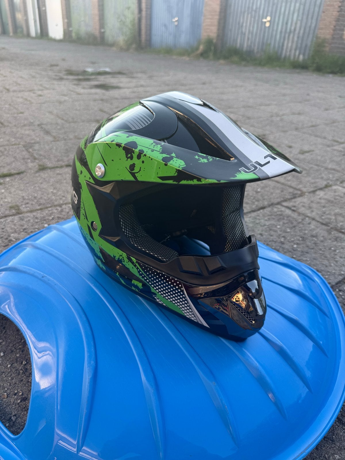 Stoere cross helm maat XL, Motoren, Offroadhelm, XL, Kinderen, Tweedehands