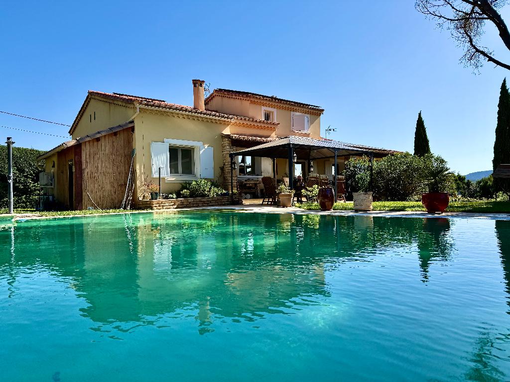 Villa in de GARD te koop met gite en zwembad TE KOOP, Vakantie, 4 of meer slaapkamers, Dorp, Provence en Côte d'Azur, Open haard