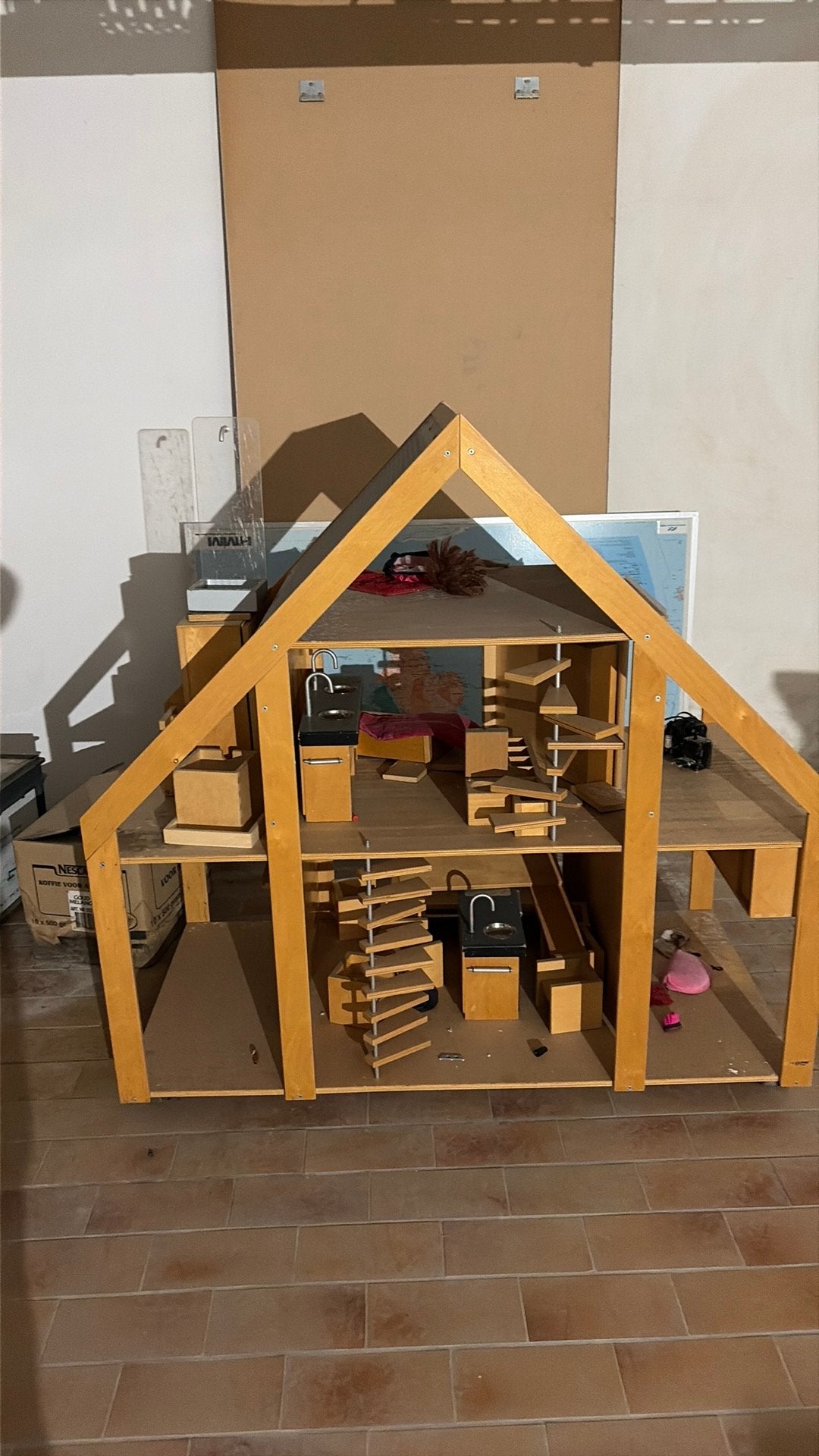 Houten poppenhuis, gratis afhalen, Ophalen, Gebruikt, Poppenhuis