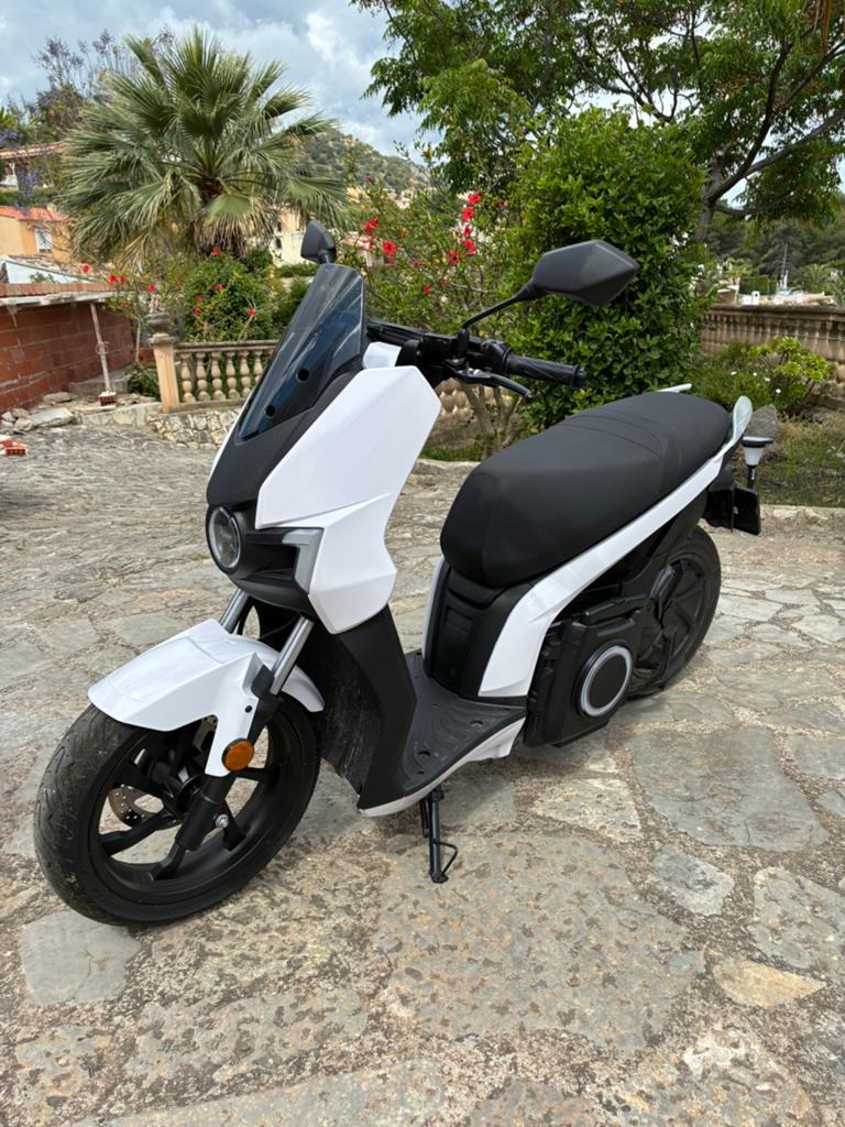 Elektrische motorscooter Silence S01 in spanje, Motoren, Motoren | Overige merken, Scooter, Occasion, Particulier, 11 kW of minder