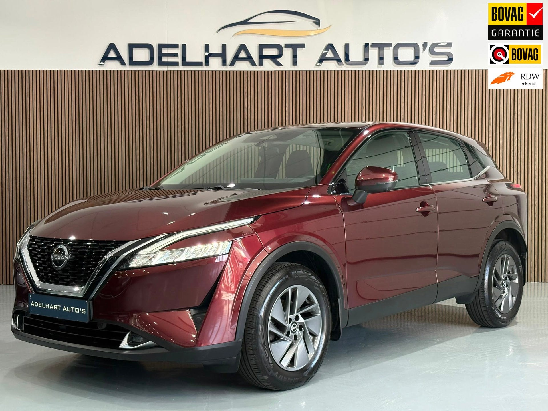 Nissan Qashqai 1.3 MHEV Business Design 158 PK / Navigatie f, Dealer onderhouden, Gebruikt, 4 cilinders, Verwarmde buitenspiegels