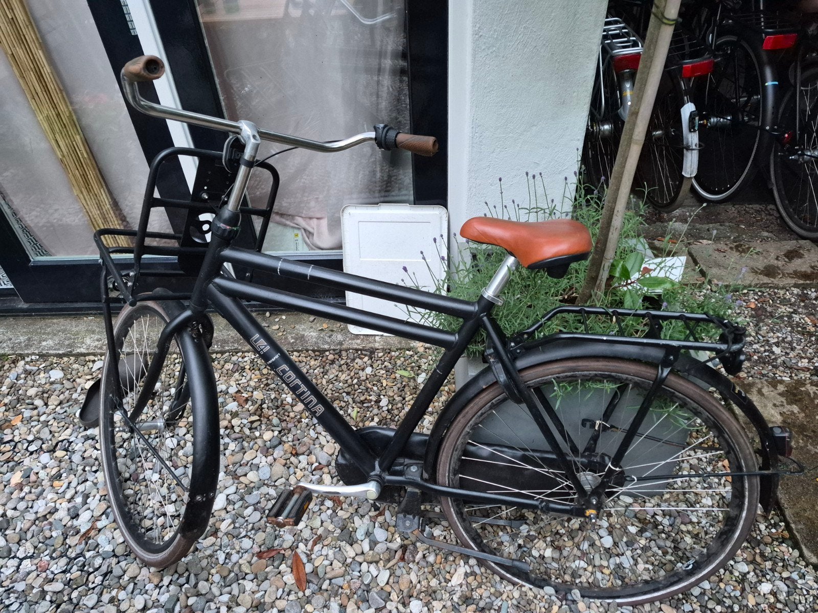 Cortina Transportfiets U4 - Zwart, Fietsen en Brommers, Fietsen | Dames | Damesfietsen, Overige merken, Terugtraprem, Versnellingen