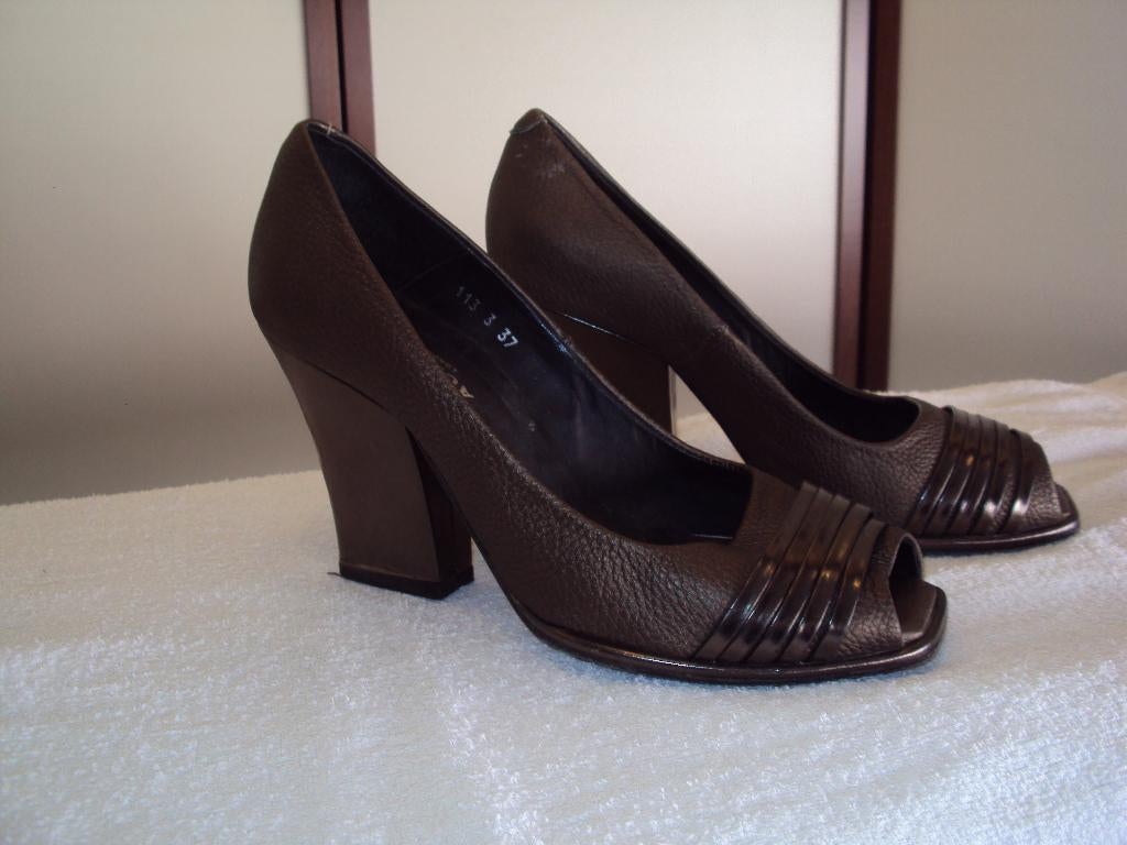 Audley pumps / 37 / open teen / bronskleur, Pumps, Ophalen of Verzenden, Zo goed als nieuw, Bruin