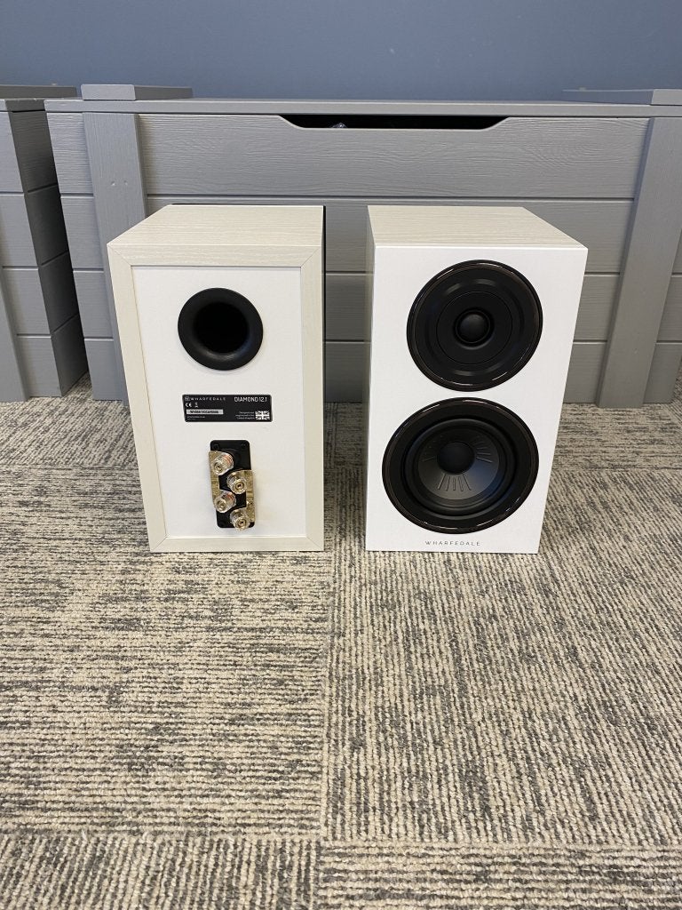 Wharfedale | Diamond 12.1 | Boekenplankspeaker | White Oak
