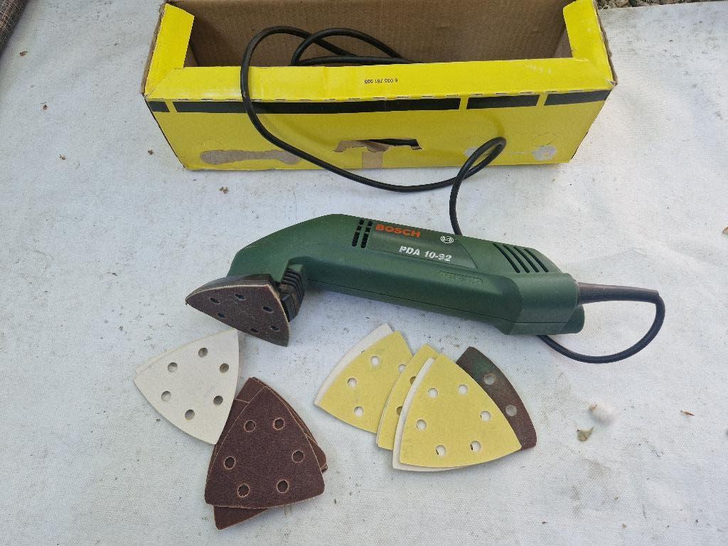 Bosch schuurmachine weinig gebruikt, Ophalen of Verzenden, Gebruikt, 1200 watt of meer, Vlakschuurmachine