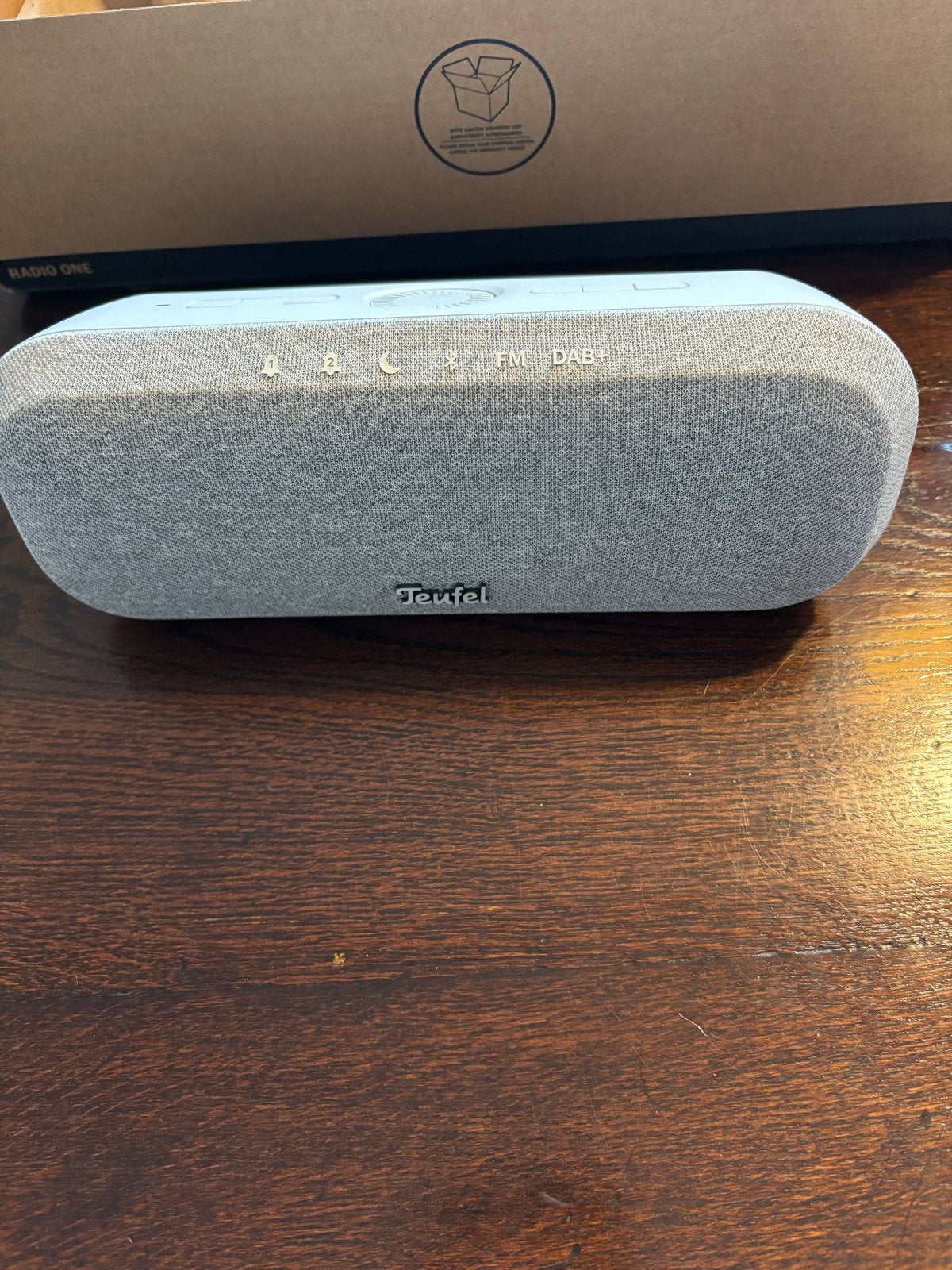 Teufel Radio One DAB+/Bluetooth Klokradio - Zo goed als nieu, Ophalen of Verzenden, Zo goed als nieuw, Radio