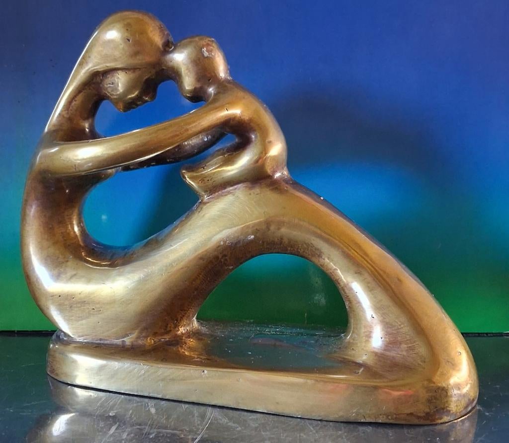 Moeder met baby. Bronzen massieve sculptuur. 18/15 cm., Ophalen