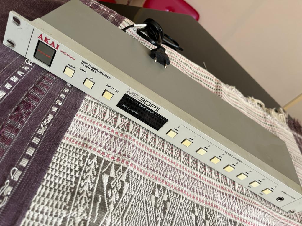 Akai ME30PII Midi Patchbay, Ophalen, Gebruikt