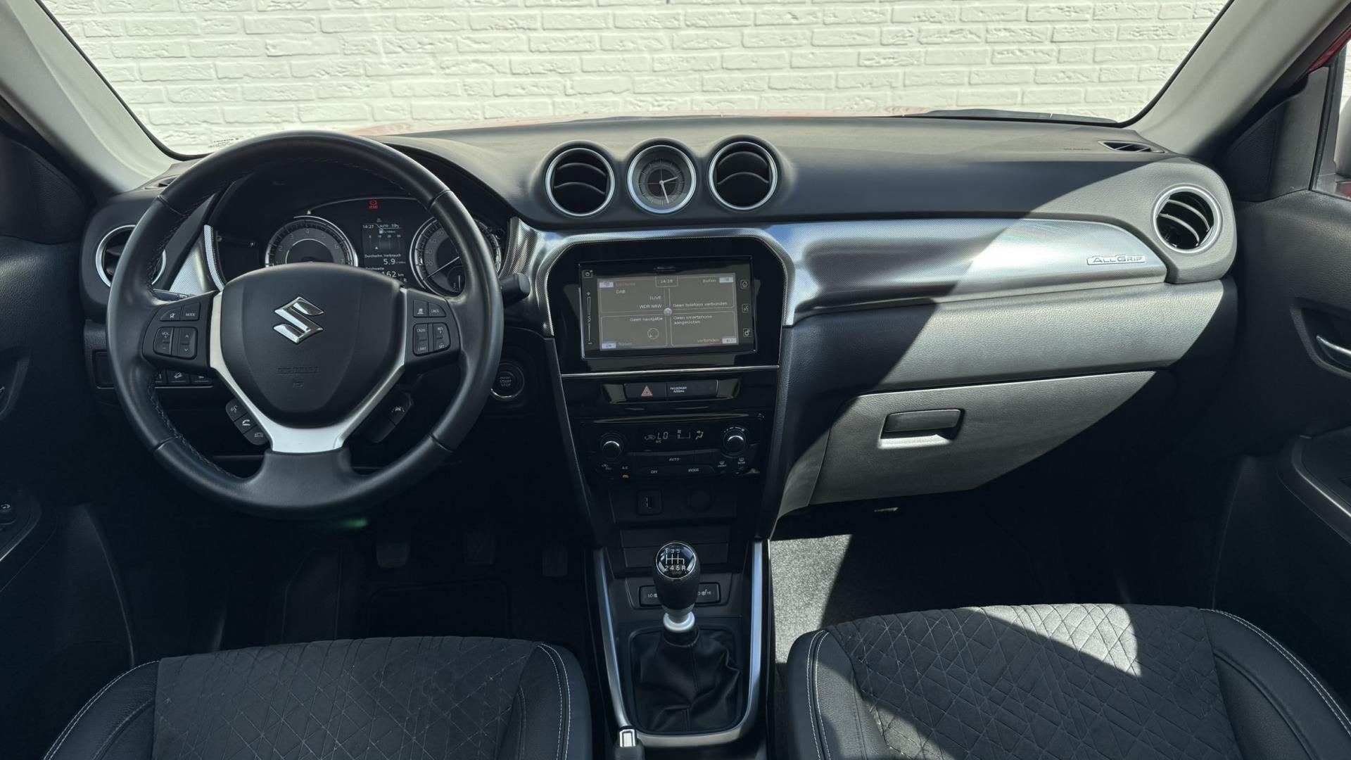 Suzuki VITARA 1.4 Boosterjet AllGrip Adaptive cruise Climate, Auto's, Dealer onderhouden, Gebruikt, Euro 6, 4 cilinders