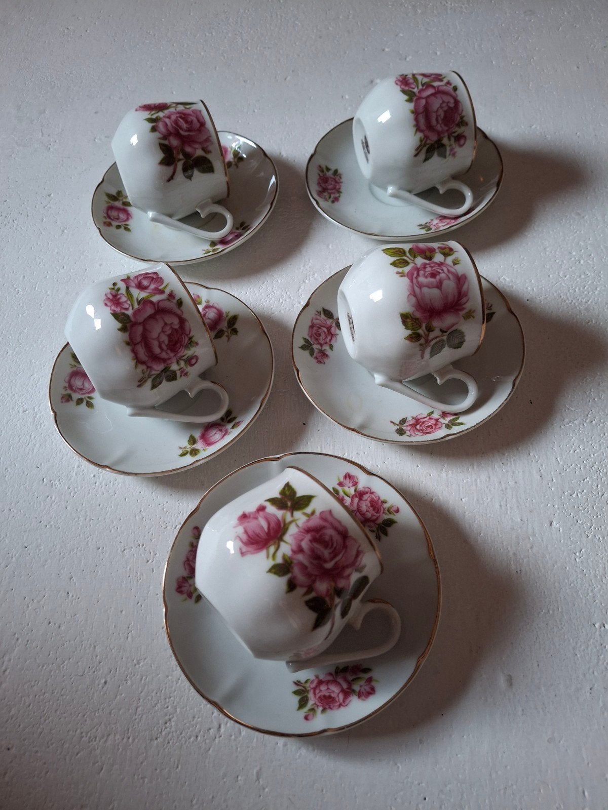 Set van 5 Royal Fine China kopjes en schotels met rozen, Antiek en Kunst, Ophalen of Verzenden