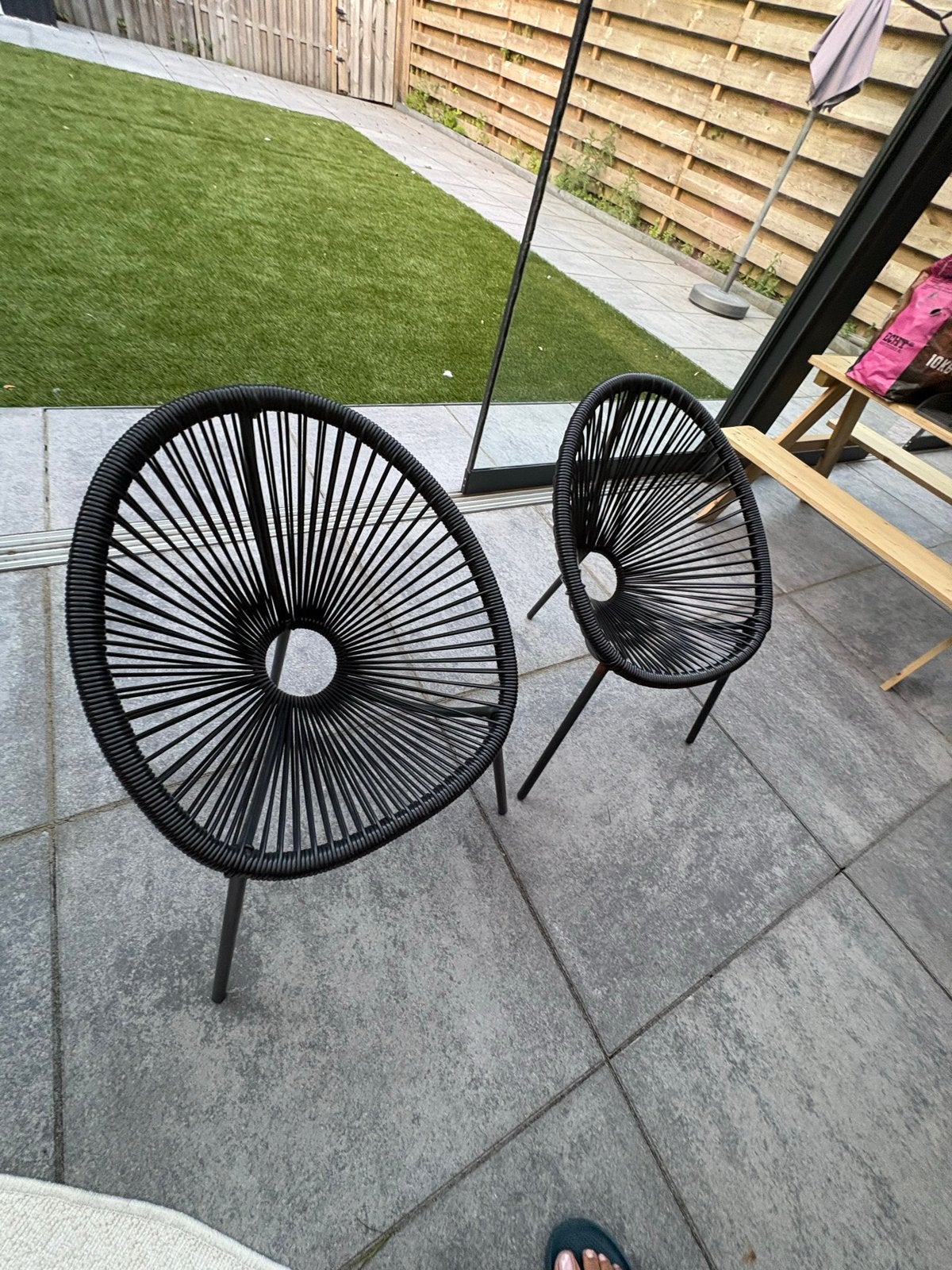 2x kinderstoeltjes Zwarte draadstoeltjes / tuinstoelen, Tuin en Terras, Ophalen, Gebruikt, Metaal