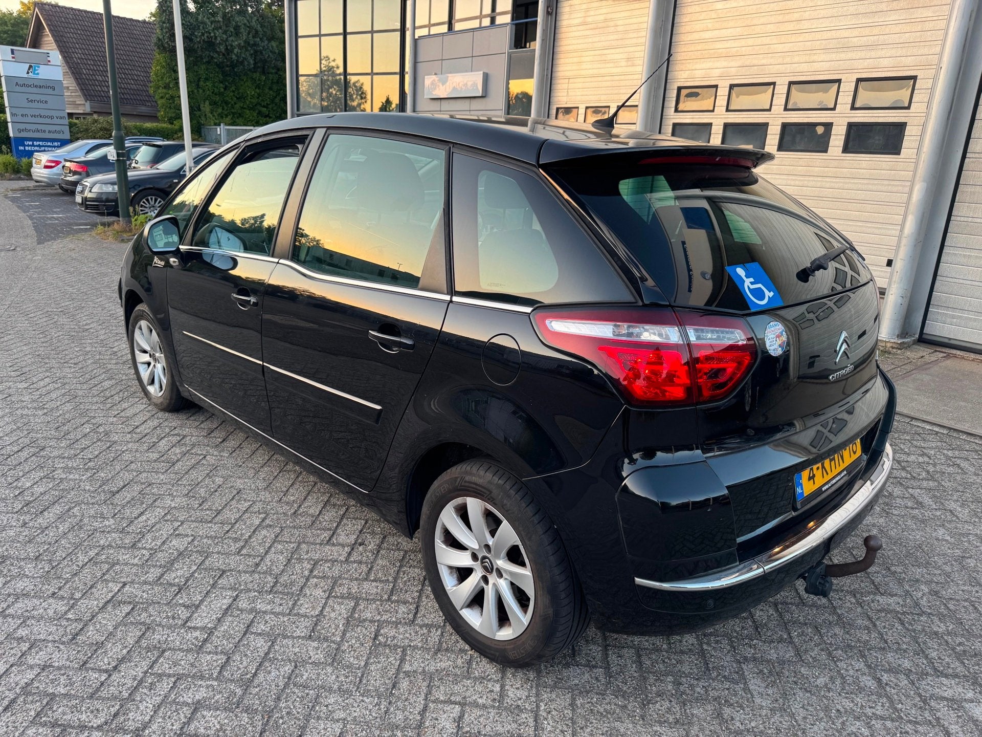 Citroen C4 Picasso 1.6 THP Ligne Business EGS AUTOMAAT, Auto's, Euro 5, 15 km/l, Gebruikt, Parkeersensor