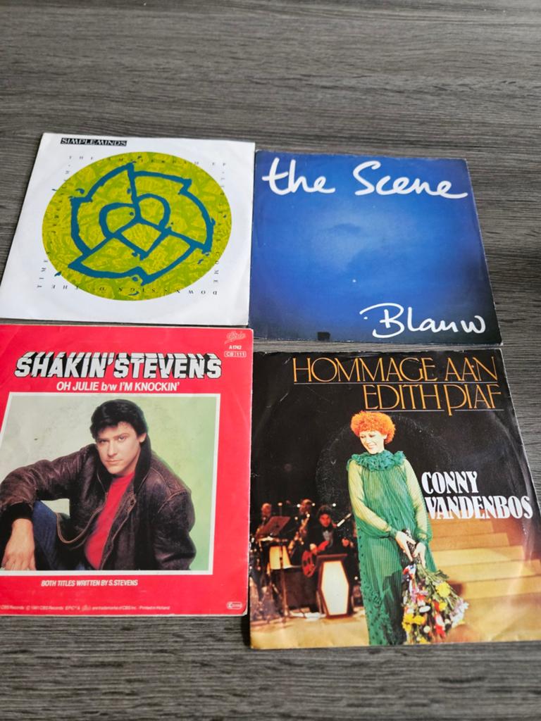 Diverse singles in goede staat: Simple Minds, The Scene, Sha, Gebruikt, 7 inch, Ophalen of Verzenden, Pop