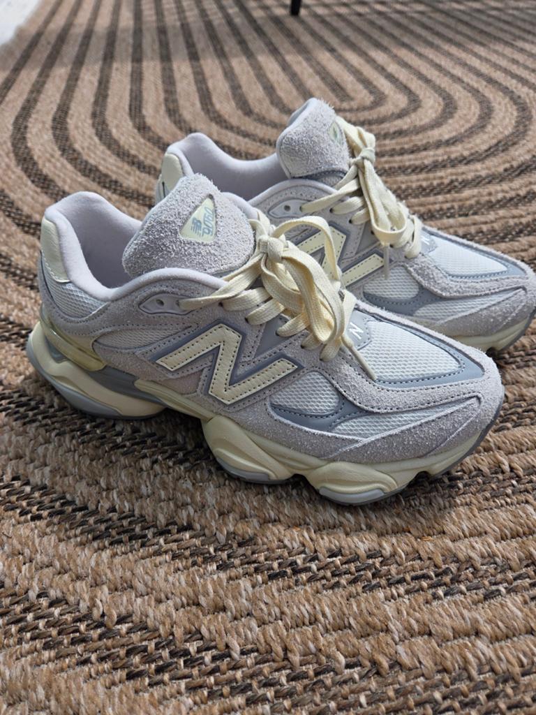 New Balance 9060 U9060HSA - Maat 41.5, New Balance, Ophalen of Verzenden, Grijs, Sneakers of Gympen