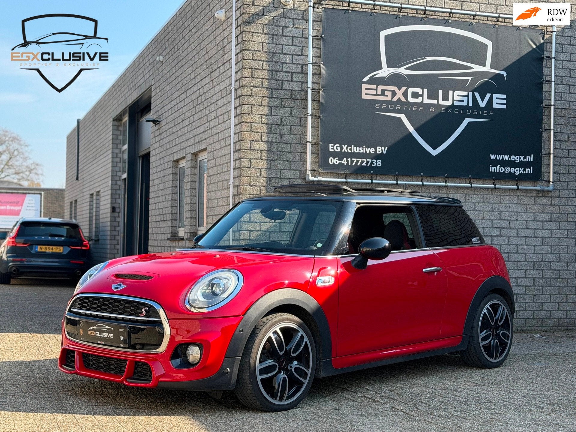 Mini 2.0 Cooper S JCW Pakket Pano Kuipstoelen, Auto's, 1998 cc, Gebruikt, 4 stoelen, 49 €/maand