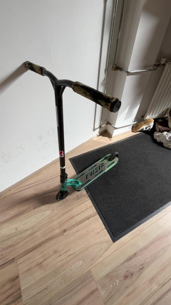Stuntstep MGP (Madd Gear Pro) - Goede staat, Ophalen, Zo goed als nieuw, Overige typen