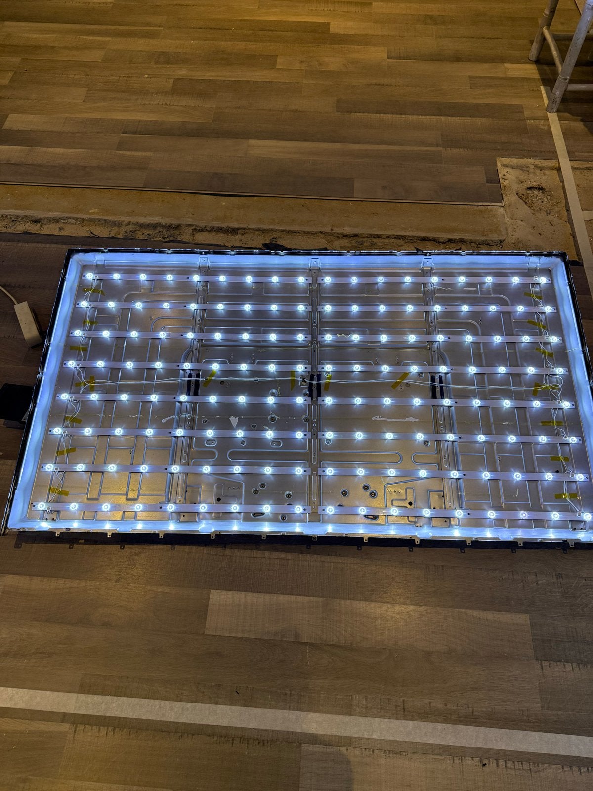 Medion 65 inch 31077 LED-achtergrondverlichting, Led-lamp, Gebruikt, E27 (groot), Koel wit