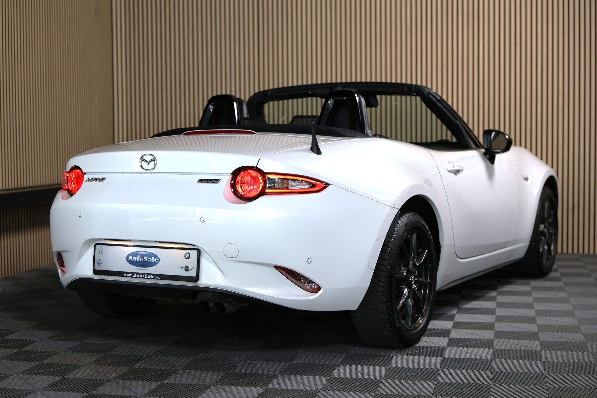 Mazda MX-5 1.5 SkyActiv-G 131 GT-M BOSE LEDER NAVI KEYLESS C, Achterwielaandrijving, Gebruikt, Zwart, 4 cilinders