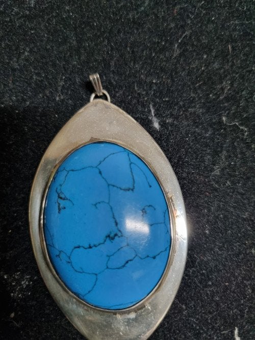 -	S296 kettinghanger zilverkleurig met turquoise steen, Ophalen of Verzenden, 'T Olde Gre-j, Info@toldegrej.nl, Endepoelstraat 20f Didam