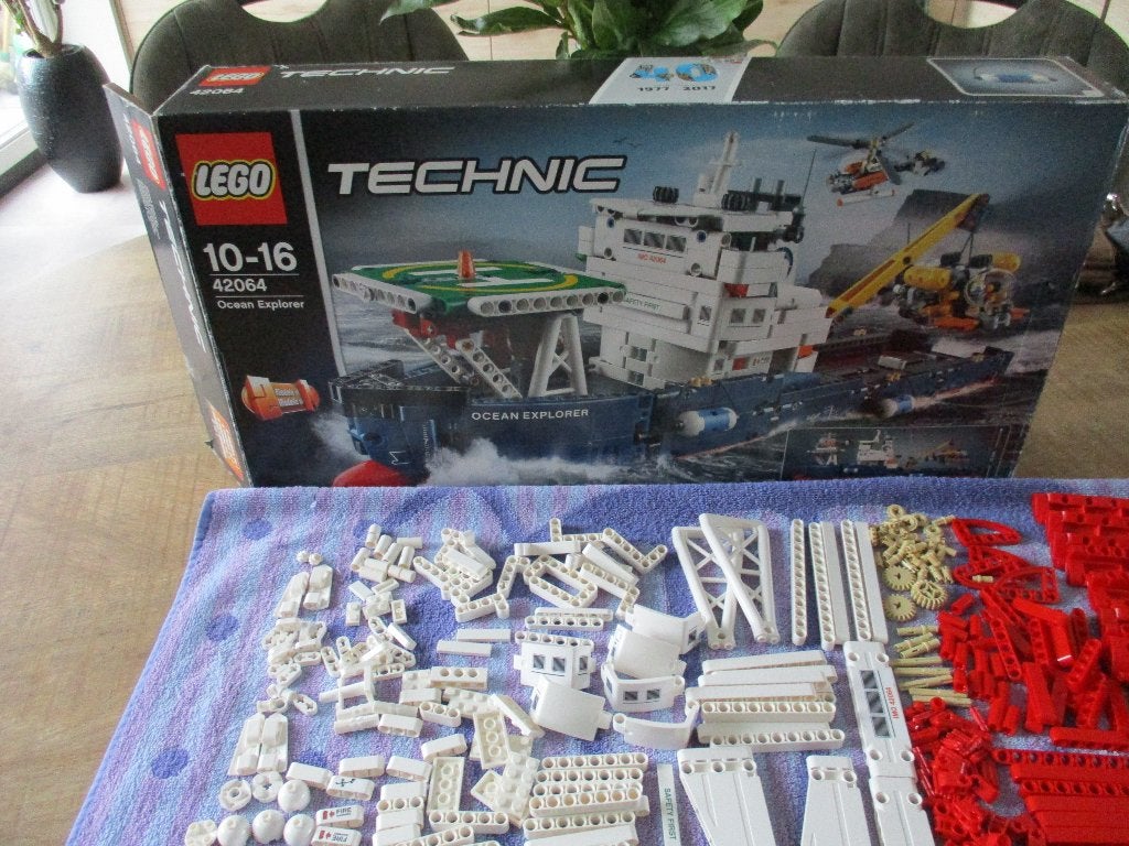 LEGO Technic 42064 Ocean Explorer - Compleet met doos, Ophalen of Verzenden, Zo goed als nieuw, Complete set, Lego